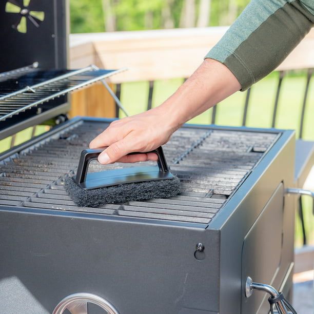 Expert Grill BBQ Grill Scrubber, Heavy Duty Black Barbecue Cleaning Scrubber